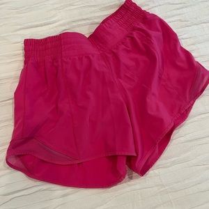 Hotty Hot Lululemon Short 4 Tall - Hot Pink